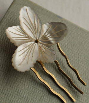 Mother or Pearl Flower Comb