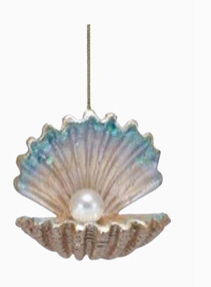 Clam Shell with Pearl Ornament